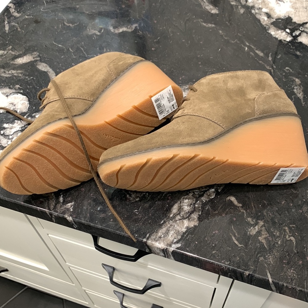 Clarks Booties - Picture 3 of 4